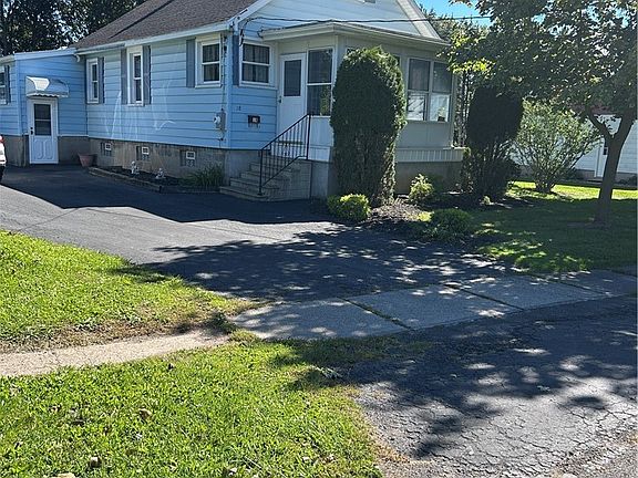 3rd image of 18 Crosby Ave