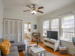 442 W Arlington Pl APT 3, Chicago, IL 60614