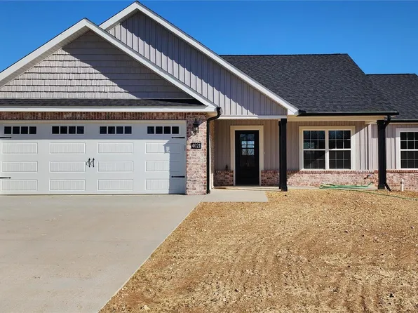4021 Chapel Rdg, Jackson, MO 63755