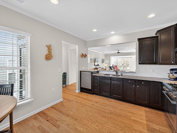 5th image of 119 Dare Pines Way