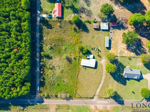 6111 Curtis Black Rd, Hallsville, TX 75650