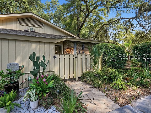 2nd image of 217 Cordillo Parkway UNIT B4
