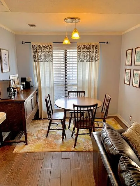 2 bed, 963 sqft, $1,550 — Photo 4