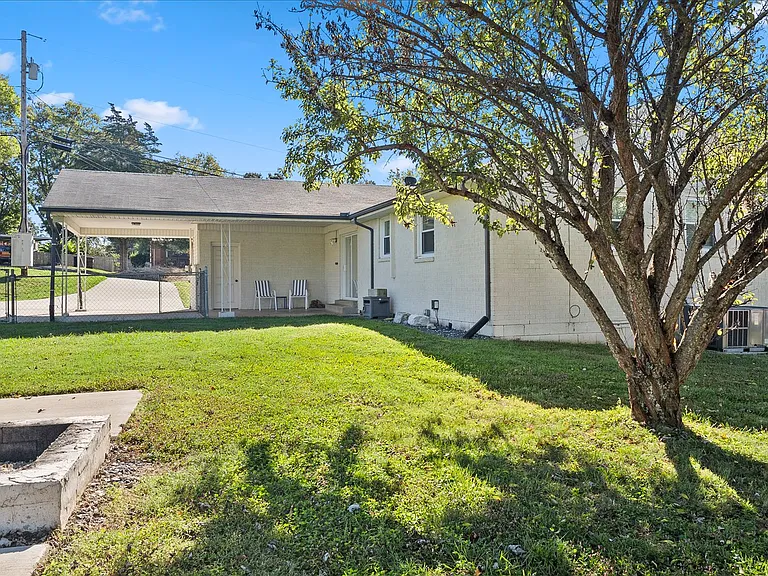 602 Hickory Bend Dr — Photo 18