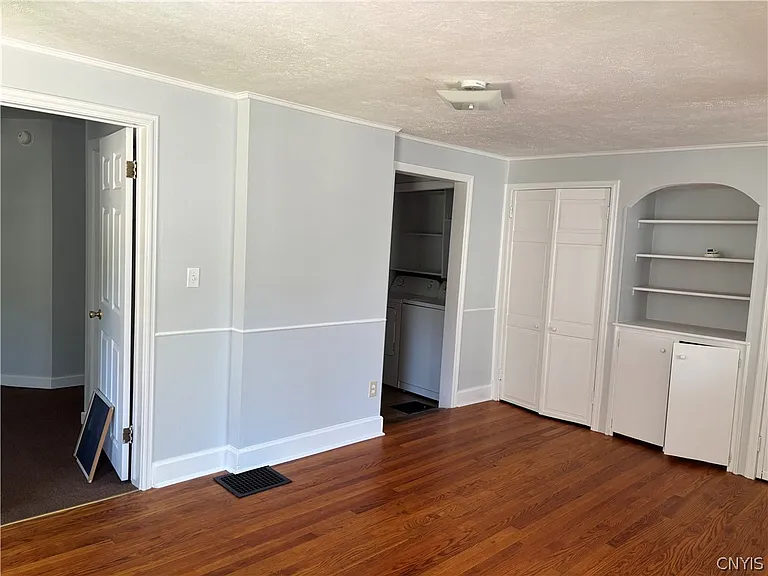 135 W Mohawk St — Photo 6