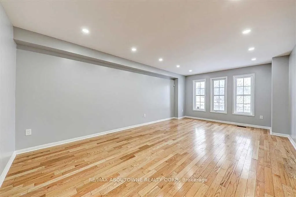 3 bed, $2,800 — Photo 4