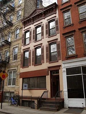 Sold by Sotheby's International Realty | media 2