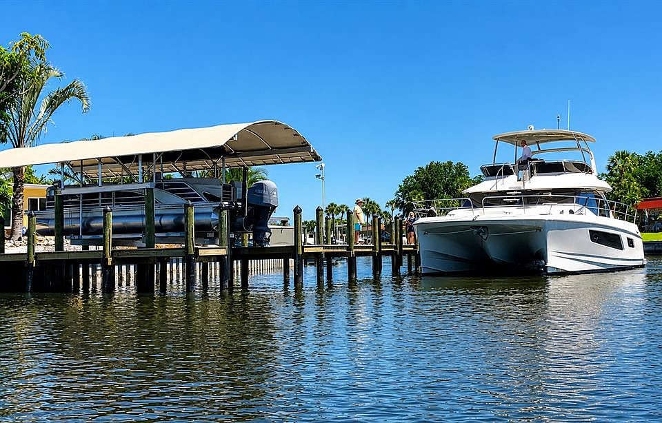 1st image of 4223 ROYAL PALM DRIVE