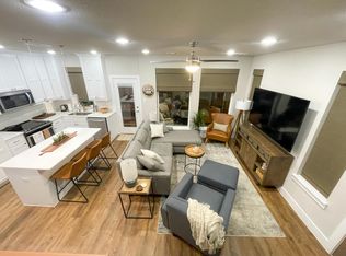 2112 Shea Rd #101, Dallas, TX 75235