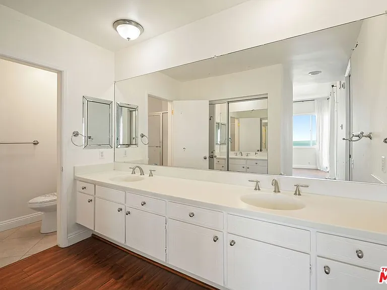 18103 Coastline Dr #8 — Photo 9