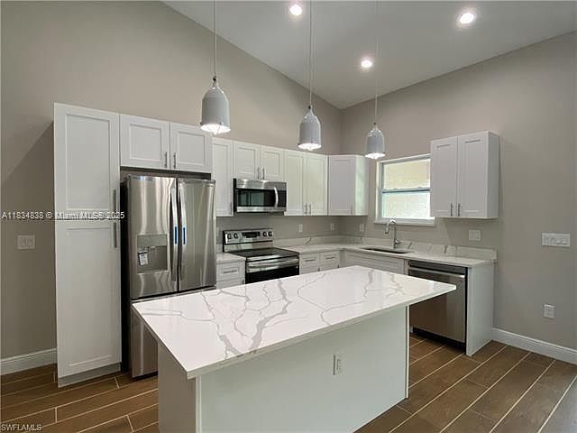 2nd image of 117-119 Meadow Rd