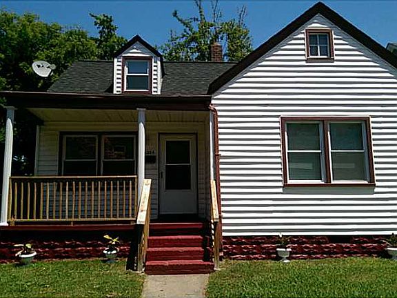2nd image of 2304 Vincent Ave