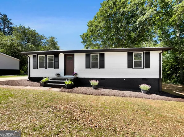 858 Clairmont Ave, Comer, GA 30629
