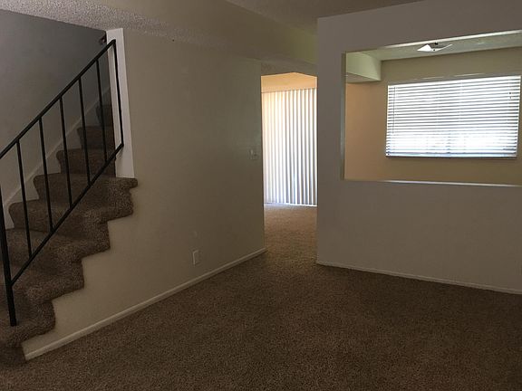 3rd image of 585 E Carmel Dr