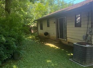 20930 Halworth Rd, Shaker Heights, OH 44122