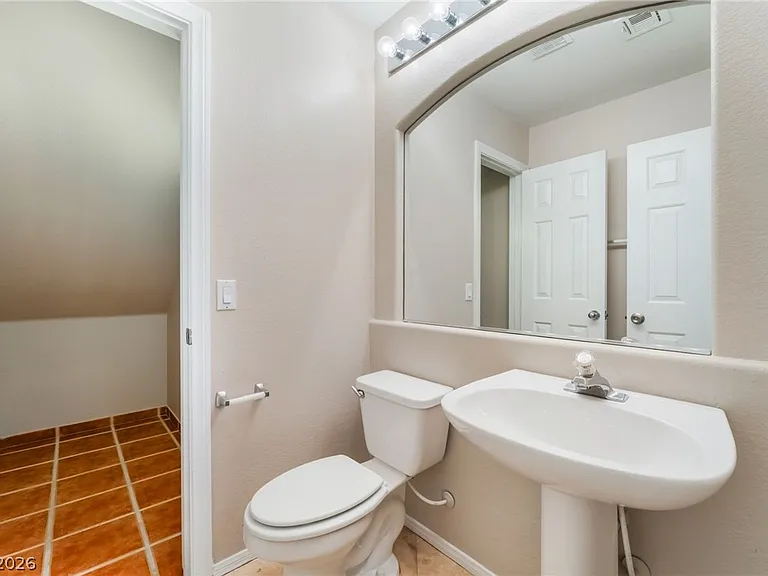 10401 Horseback Ridge Ave — Photo 20