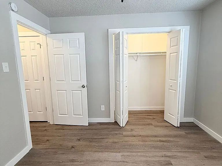 1732 E Dartmouth St — Photo 21