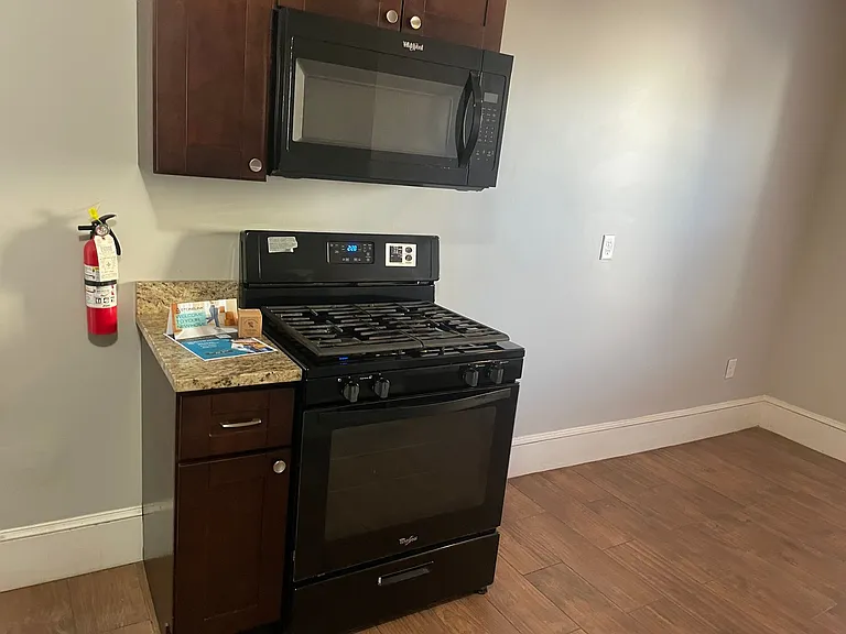 534 Elm Street 12 Chalapa Ave — Photo 3