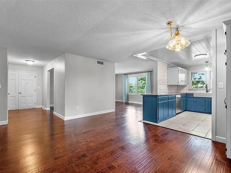 2838 Hopper Rd — Photo 2
