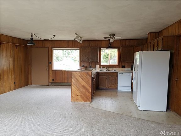 4th image of 206 19th St SE