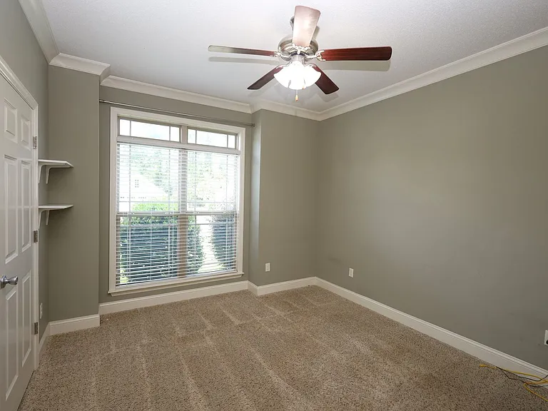 4634 Amelia Cir — Photo 17