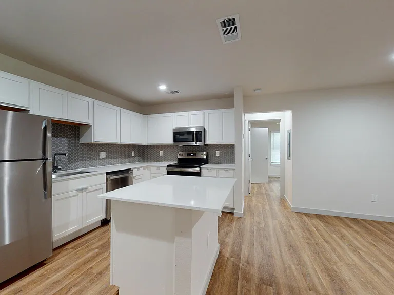 Lakewood Village — Photo 26
