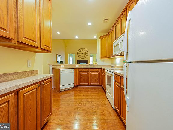 5th image of 29511 Whitstone Ln #1701
