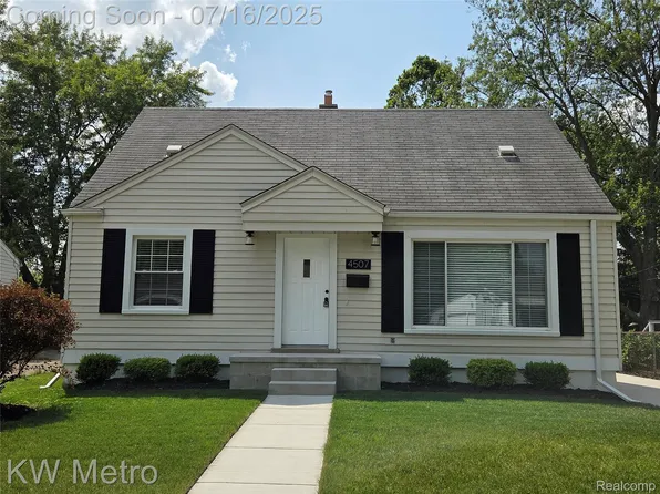 4507 Sedgemoor Ave, Royal Oak, MI 48073