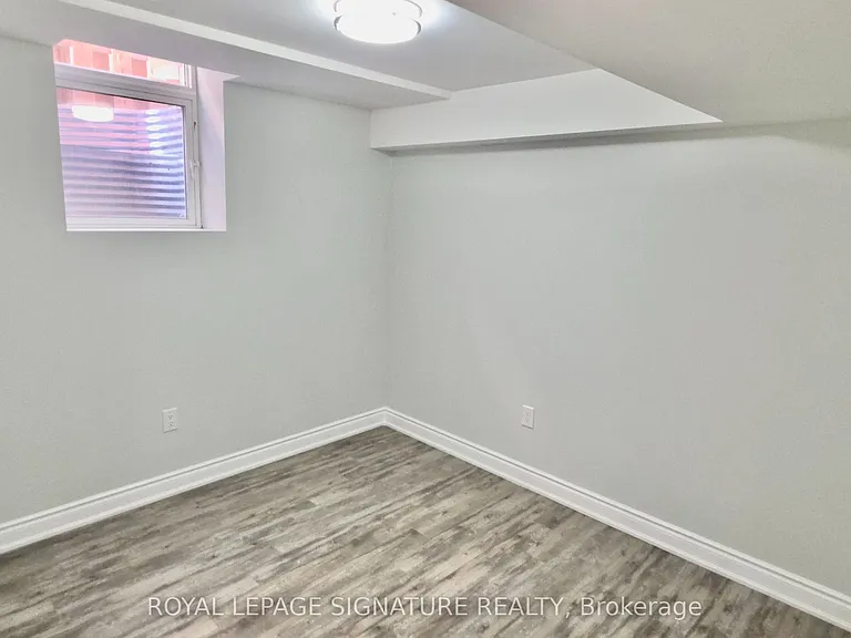 16A Hutton Cres — Photo 11
