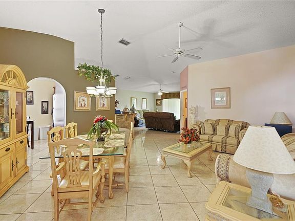 4th image of 11545 BENTRY STREET