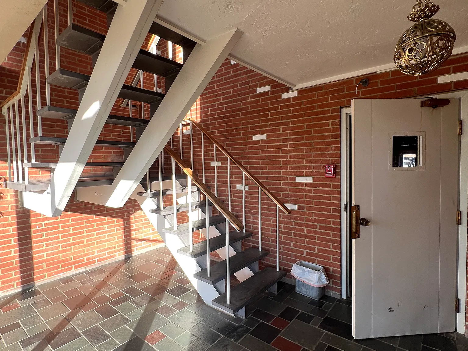 2 bed, 750 sqft, $1,095 — Photo 3