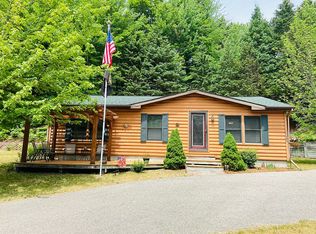 8086 Narrow Gauge Rd, Beulah, MI 49617