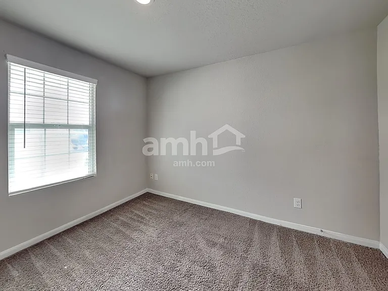 9978 Sarrebourg St — Photo 14