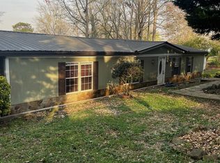 12 Ridgewood Ln, Locust Grove, GA 30248