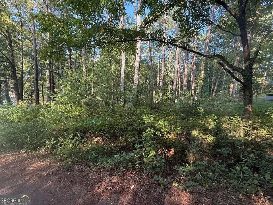 2nd image of 88 Grogan Hill Rd SE