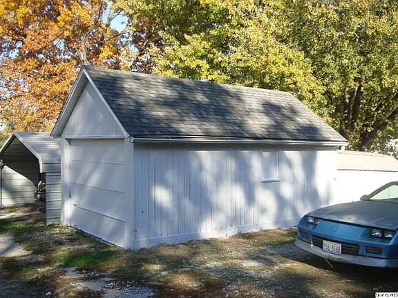 Home for Sale in Quincy, IL $72,000