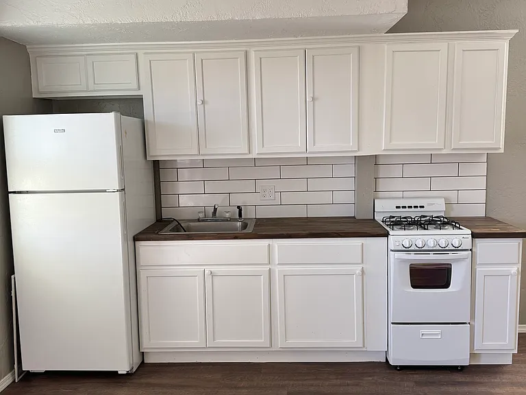 Kitchen area