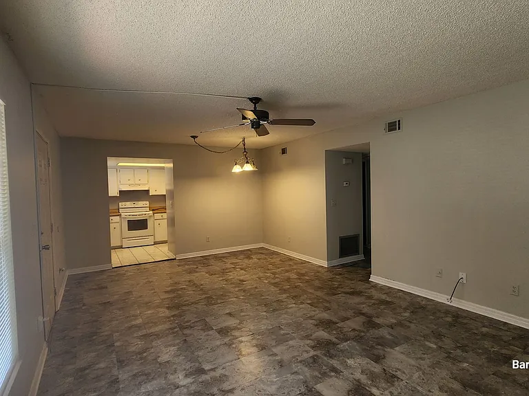 112 Lacosta Ln #311 — Photo 3
