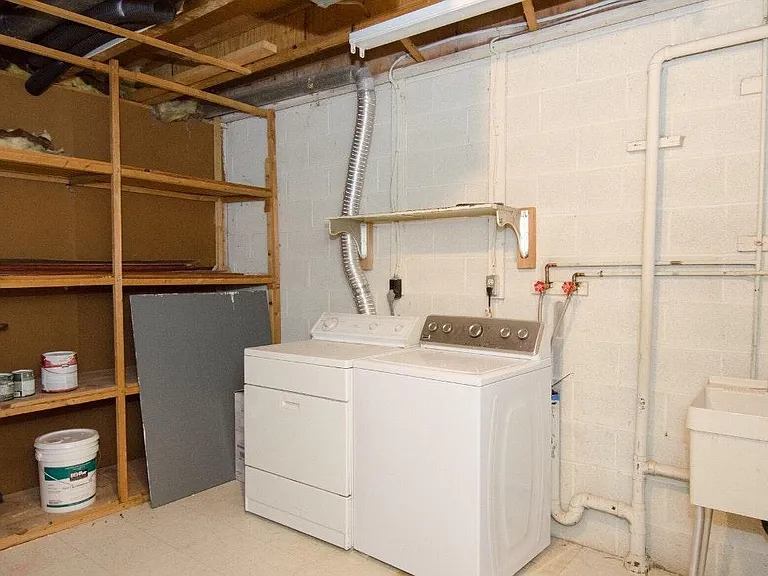 10336 Hampshire Green Ave — Photo 20