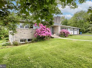 8009 Rothford Ln, Harrisburg, PA 17112