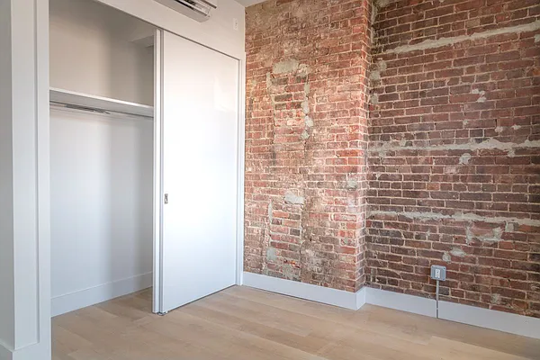 Rented by Charney Real Estate LLC | media 15