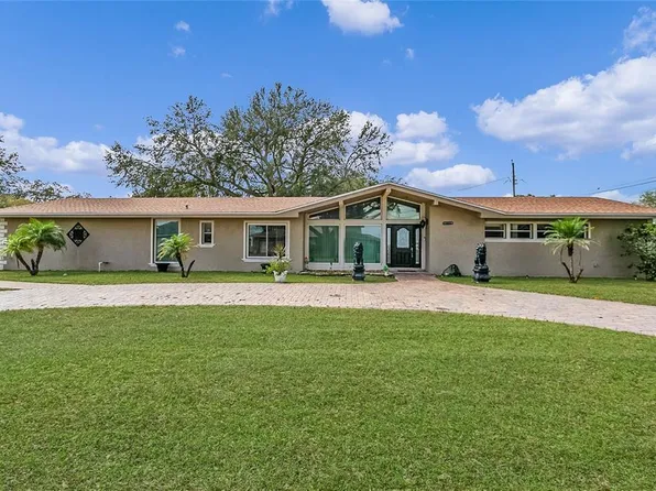 1407 Edgewater Beach Dr, Lakeland, FL 33805