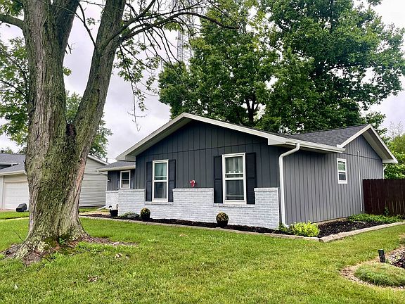 2nd image of 349 Woodland Dr