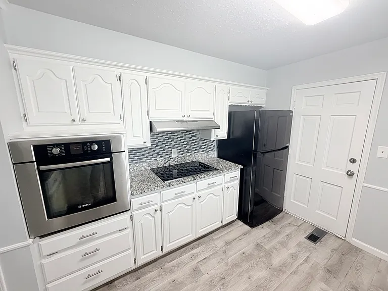 3215 Oakwood Dr — Photo 21