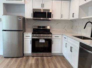 Carpenter 54, Valley Village, CA 91607