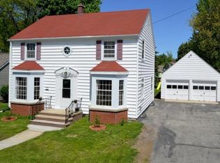 408 E Main St, Little Chute, WI 54140
