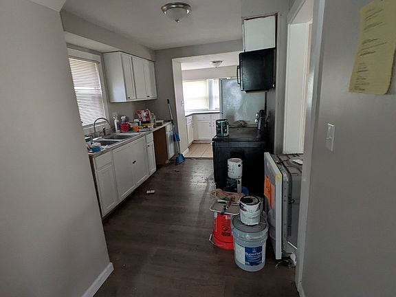 4th image of 3423 Agnes Ave