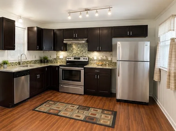 3999 Withrow Dr, Doraville, GA 30340