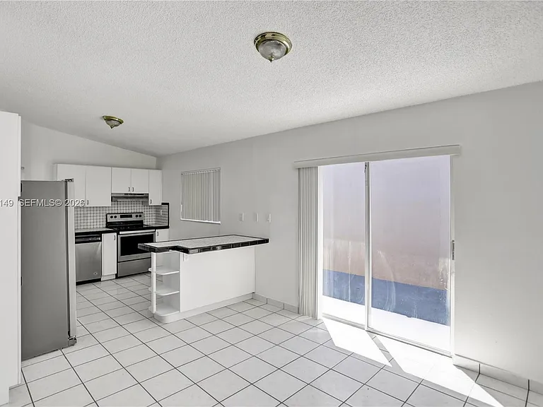 11854 SW 210th St — Photo 13
