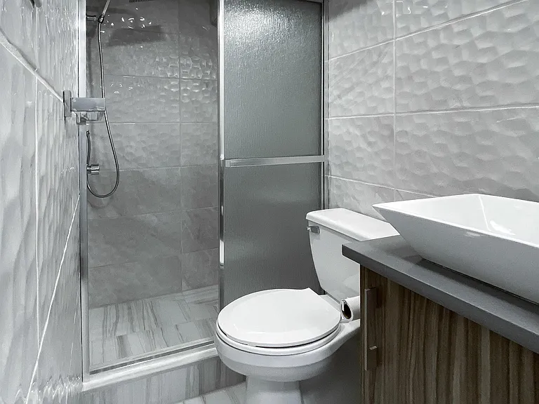 534 Lisgar St #7 — Photo 10